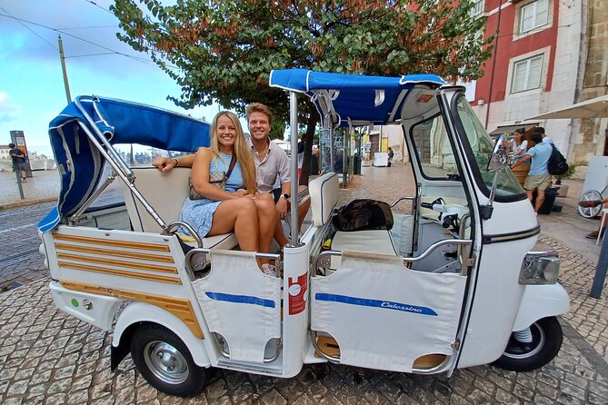 Lisbon Adventure: 2 Hours Tuk-Tuk Tours and 2 H Sunset Sailing - 2 Hours on the Tagus at Sunset With Welcome Drink