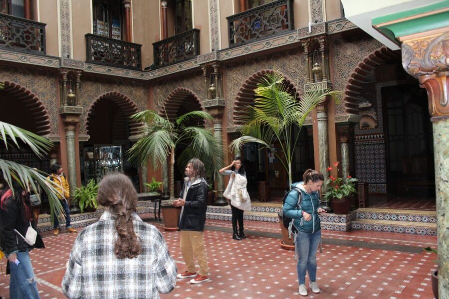 Lisbon: African History and Heritage Walking Tour - Campo das Cebolas: when you connect a street to a port