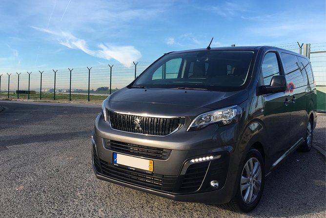 Lisbon Airport Group Transfer to Cascais or Estoril (Van Service) - A private Lisbon airport transfer that keeps your group together