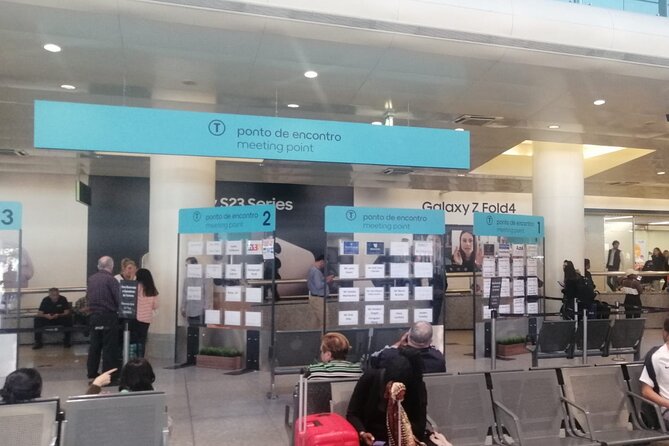 Lisbon Airport Private Transfer to Óbidos & Caldas da Rainha - Meeting the Driver at LIS: Arrivals Hall, Sign in Hand