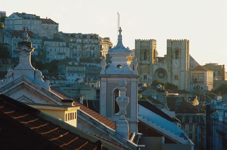 Lisbon: Alfama Walking Tour - Miradouro da Graça and Nossa Senhora do Monte: Lisbon in one wide breath