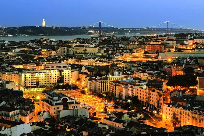 Lisbon: Authentic Fado Show, Dinner and Night Tour - Night panoramic views: city lights without the daytime crowd stress