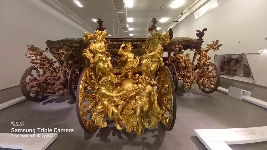 Lisbon: Belem, Jeronimos Monastery, and Coach Museum Tour - How the guide turns stone, symbols, and stories into a walk you remember