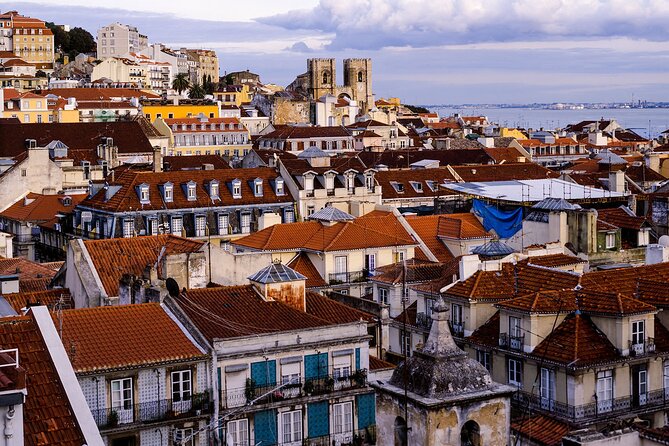 Lisbon & Belém: Private Tour half day trip by Electric Tuk Tuk - Praça do Comércio and a Bond-film bridge: Lisbon’s movie memory