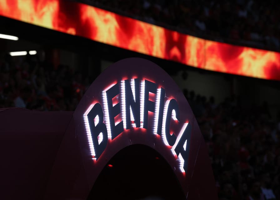 Lisbon: Benfica Museum Tour with Souvenir Scarf - How the SL Benfica Cosme Damião Museum turns football into a Lisbon story
