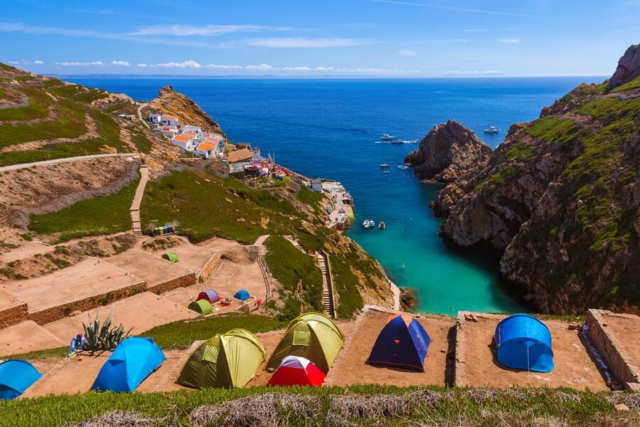 Lisbon: Berlenga Island Full Day Tour - Lunch on Berlenga: one restaurant, so bring flexibility (or a picnic plan)