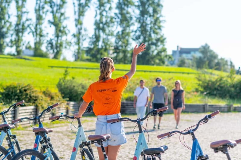 Lisbon: Bike Tour from Lisbon to Belém + Liquor & Pastry - Bikes, Helmets, and Van Assistance for a Low-Stress Ride