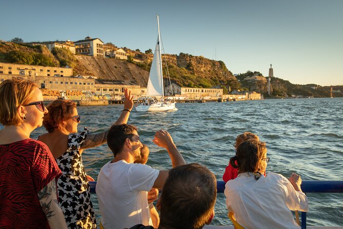 Lisbon Boat Cruise - The ride itself: what you can expect on the water