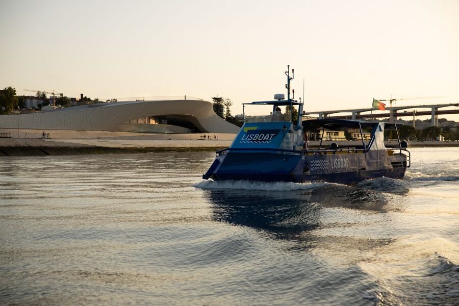 Lisbon: Boat Cruise with Live Fado Performance and a Drink - Who Should Book This Fado on the Tagus Cruise