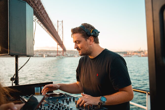 Lisbon Boat Party BIGGEST Sunset Cruise — with Music & Drinks - Weather and timing: how to protect your sunset cruise