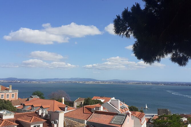 Lisbon by Heart Private Walking Tour - São Jorge Castle and Alfama, the Lisbon people actually live in