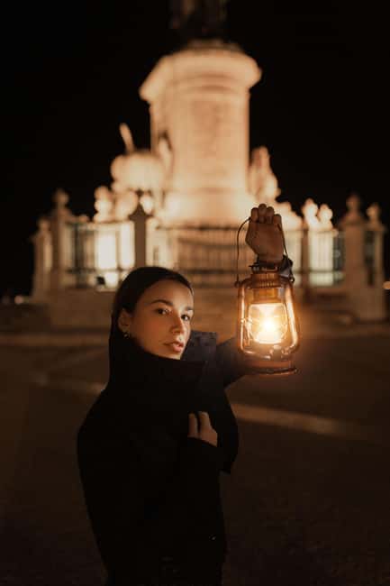 Lisbon by Night: Guided Walking Tour - The Unholy Secrets - Meeting the lantern in Rossio, then walking into Baixa