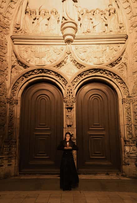 Lisbon by Night: Guided Walking Tour - The Unholy Secrets - Alfama’s narrow lanes and the feeling of lost souls