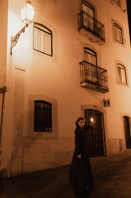 Lisbon by Night: Guided Walking Tour - The Unholy Secrets - Pace, hills, and what to bring for a 105-minute night walk