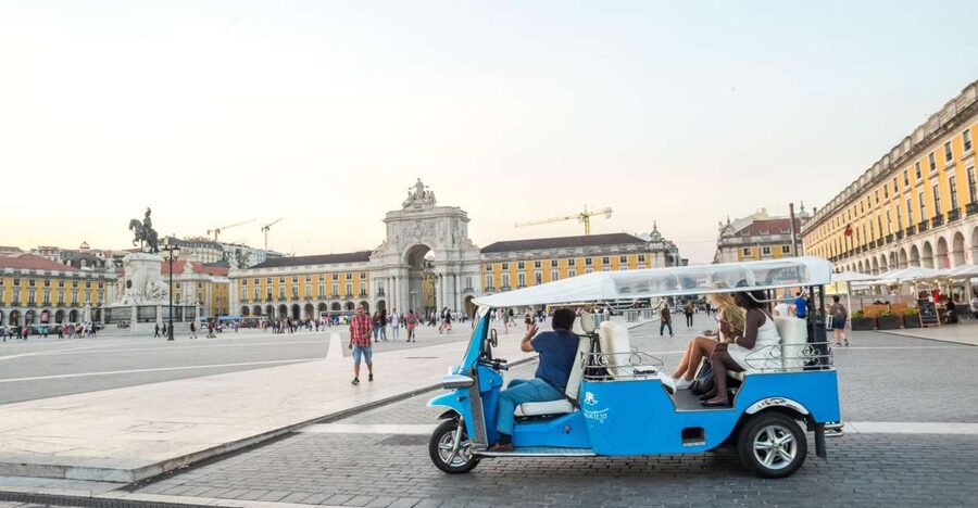 Lisbon by Tuk Tuk Guided Tour: City of Neighborhoods - Key takeaways before you go