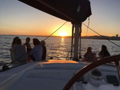 Catamaran Cruise with Drinks & Pastel de Nata