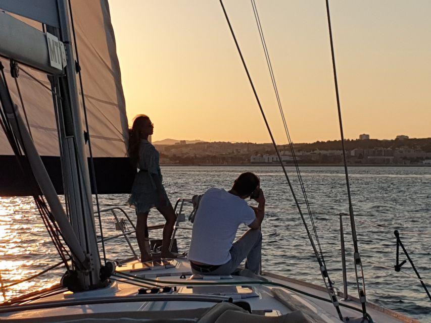 Lisbon: Champagne Sailing Tours - The monastery and Palácio Nacional de Belém: when the details show up