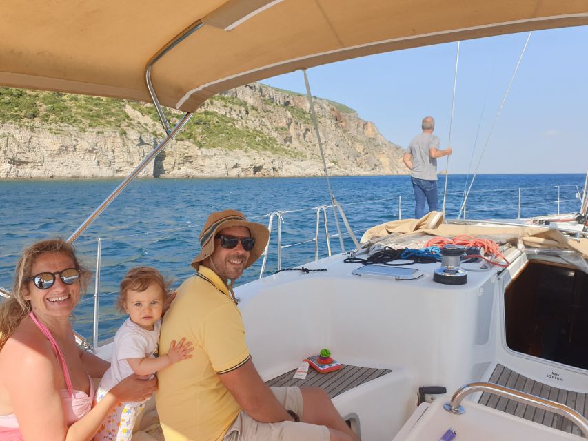 Lisbon: Champagne Sailing Tours - Time at the wheel under sail, and why that matters