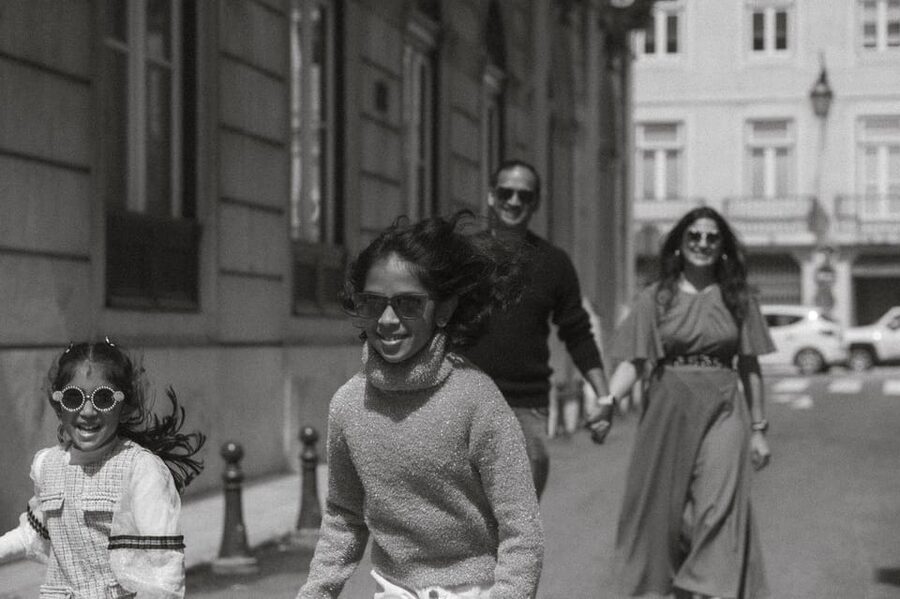 Lisbon: Cinematic Photoshoot with Local Photographer Guide - The Castle Quarter finish: small time, big payoff