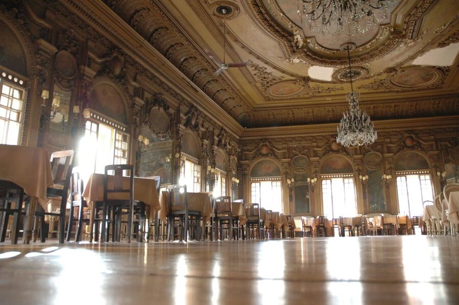 Lisbon: City of Spies Guided Walking Tour - Salazar’s dictatorship and the politics that made neutrality tricky