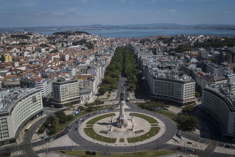 Lisbon City Tour 4 Hours - Parque Eduardo VII to Principe Real: your fast intro to Lisbon’s layout