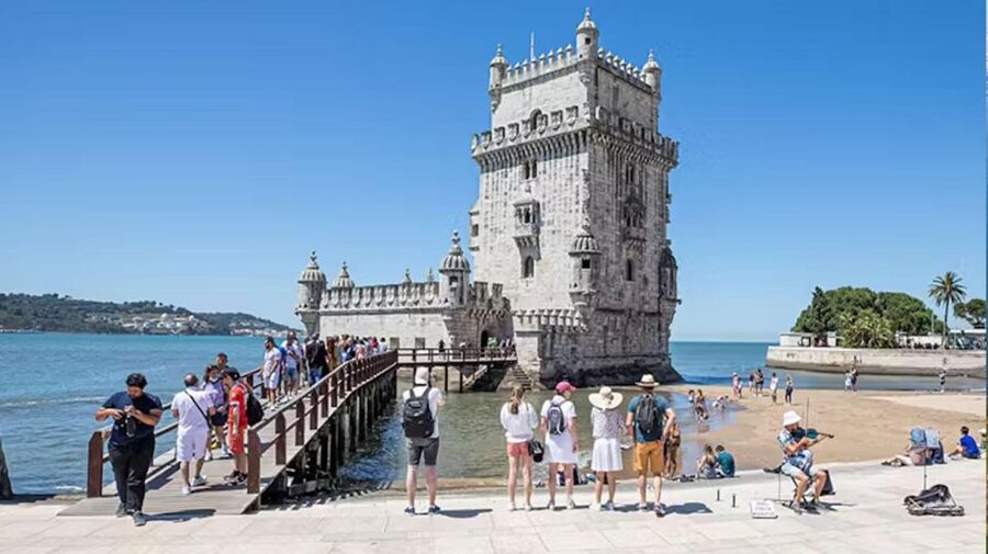Lisbon City Tour: Full-Day - Central Lisbon guided time: Rossio Square, Baixa, and Chiado