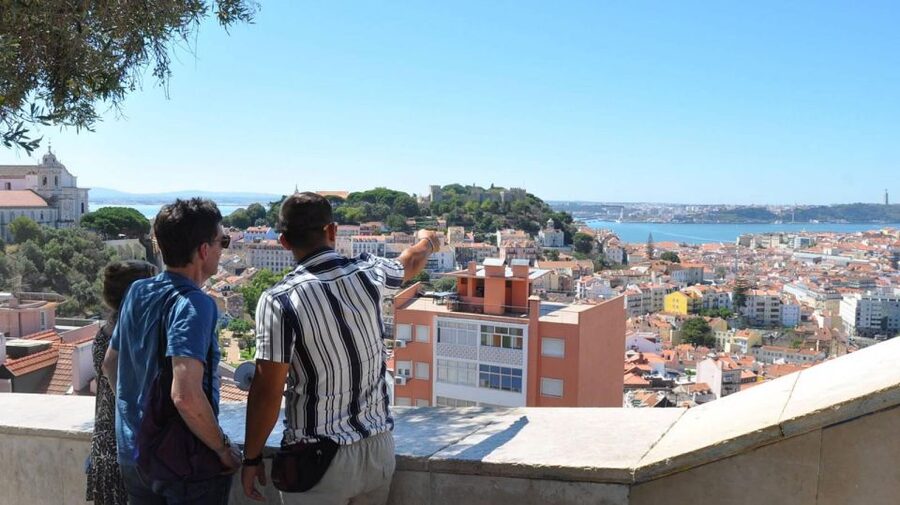 Lisbon City Tour: Full-Day - Padrão dos Descobrimentos: the Monument to the Discoveries in context