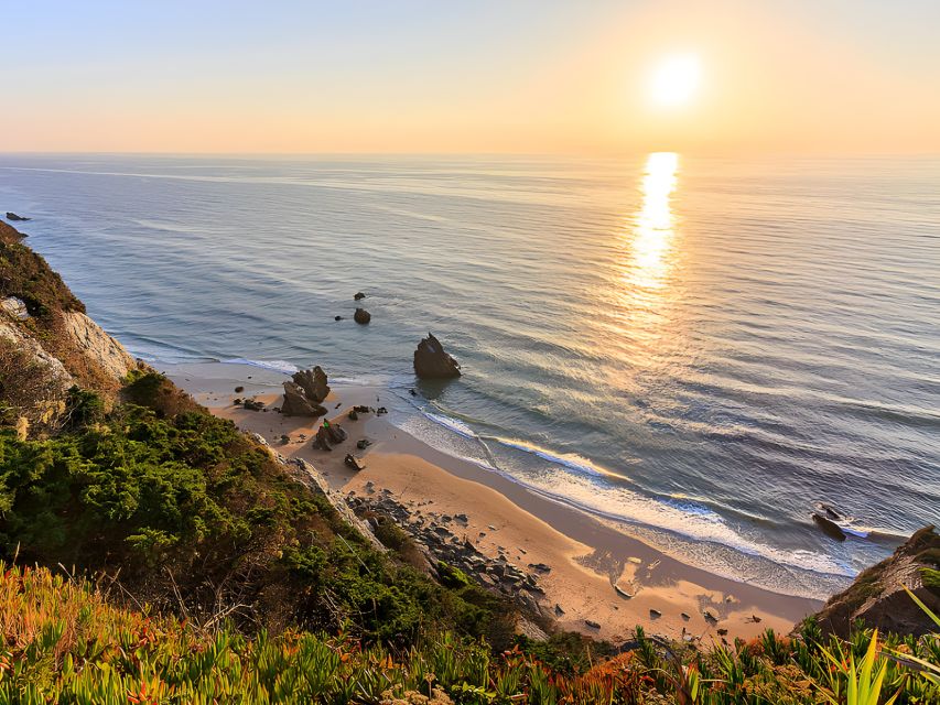 Lisbon Coast Tour: Paradise Beaches & Famous Beach Bars - Key reasons this coast day works