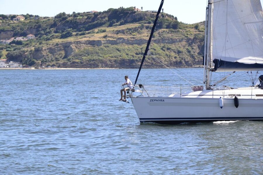 Lisbon: Day and Sunset Tour on the Tagus River - Commerce Square to Terreiro do Paço: Lisbon’s waterfront at water level