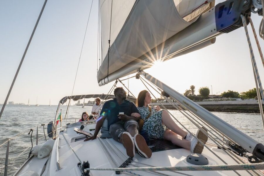 Lisbon: Daytime/Sunset/Night City Sailboat Tour with Drink - Key points to know before you go