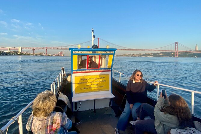 Lisbon Daytime & Sunset Tradicional Boat Tour Sightseeing Cruise - The 90-Minute Route: Where the Cruise Starts and How the Timing Feels