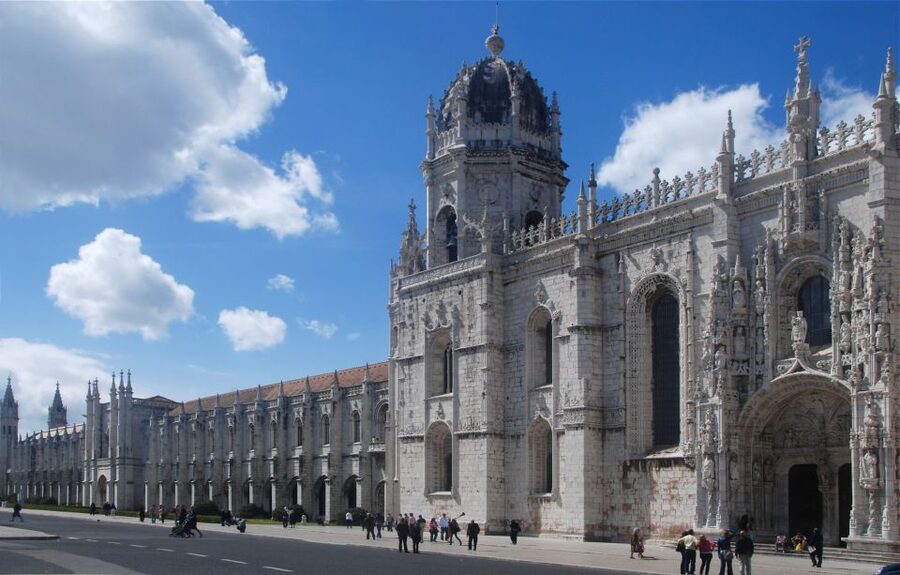 Lisbon: Discovering Belém Tuk Tuk Tour - Belém Tower and the 1500 caravels story