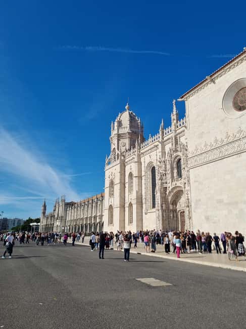 Lisbon: E-Bike Adventure to Belém with Pastel Tasting - Tejo River views and the 25 de Abril Bridge angle