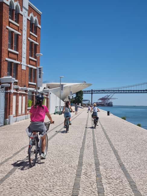 Lisbon: E-Bike Adventure to Belém with Pastel Tasting - Belém monuments: when to slow down and look closer