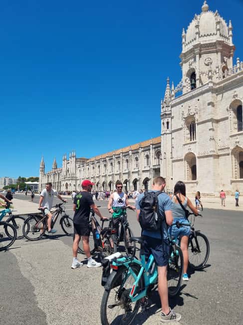 Lisbon: E-Bike Adventure to Belém with Pastel Tasting - The bike, helmet, and comfort stuff you should plan for
