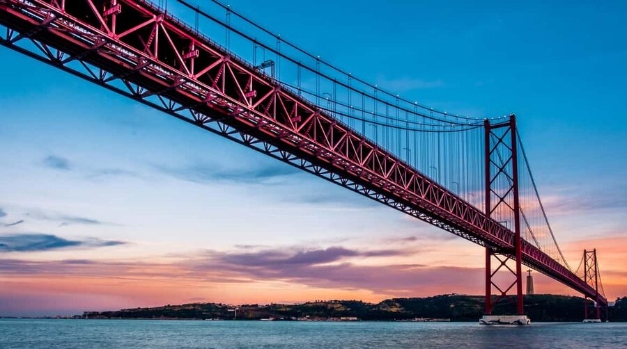 Lisbon: E-Bike Adventure to Belém with Pastel Tasting - From Praça do Comércio to the riverfront promenade