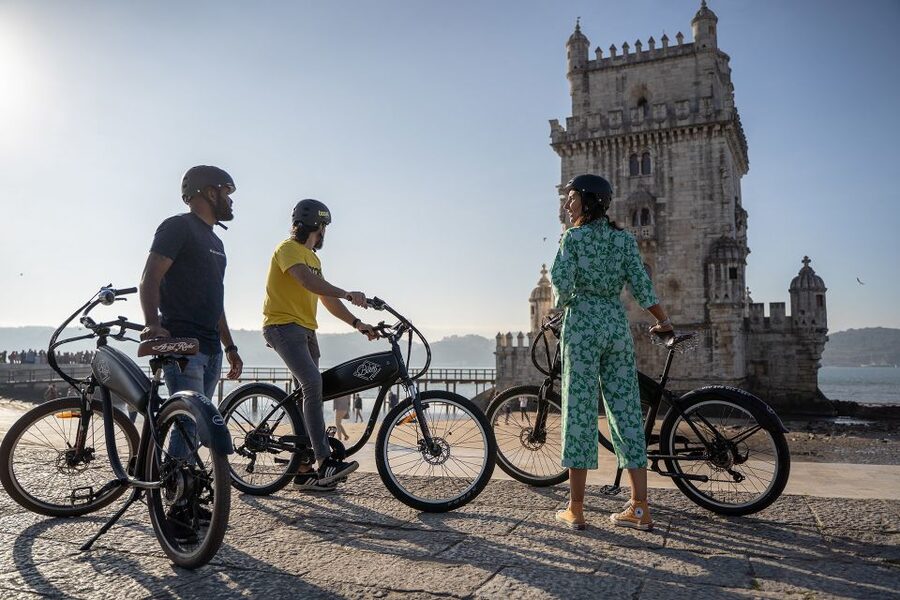 Lisbon: Electric Bike Tour by the River to Belém - Jerónimos Monastery: Manueline details you should actually look for