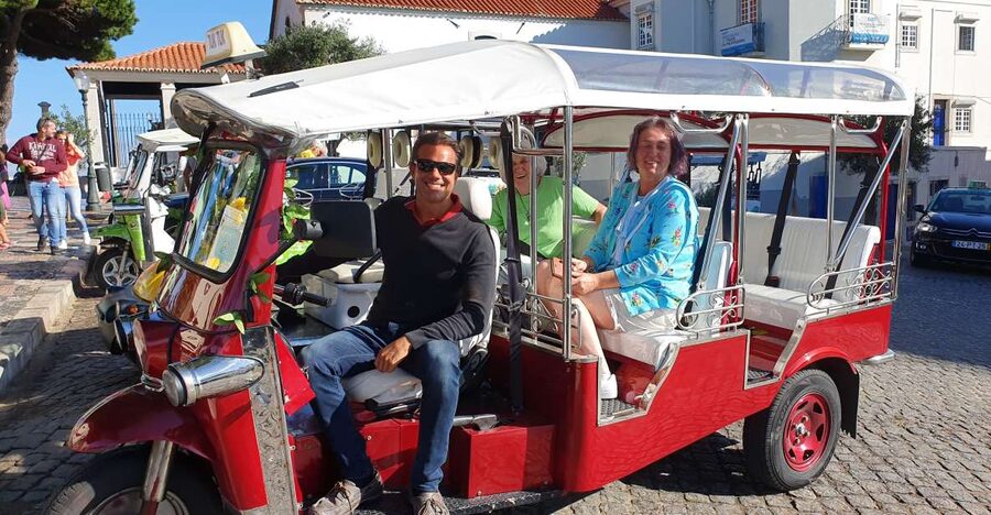 Lisbon: Electric Tuk Tuk Private Tour of the Seven Hills - Rossio to Santa Justa and the classic center hits