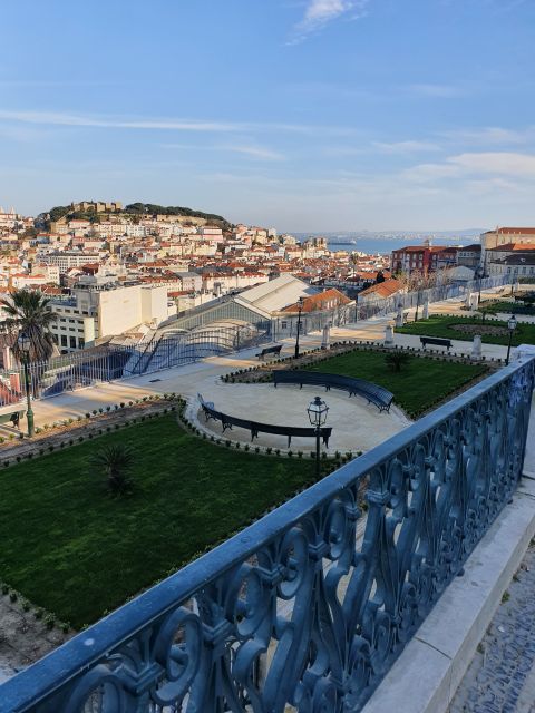 Lisbon: Electric Tuk Tuk Private Tour of the Seven Hills - Príncipe Real to Parque Eduardo VII, then back through Parliament and Chiado
