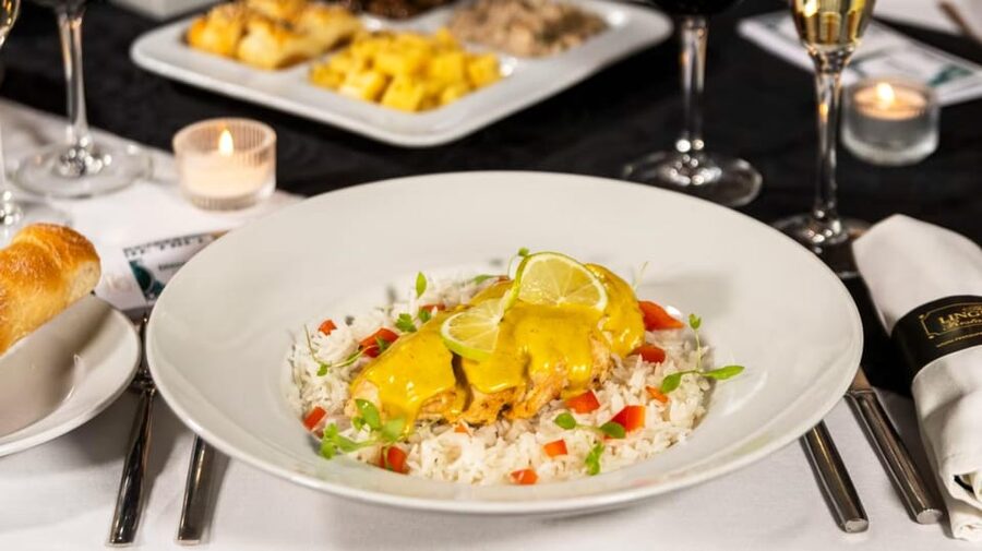 Lisbon: Erotic Cabaret Show and Dinner - The Sensual Cabaret Show: Entertainment That Runs With Your Meal