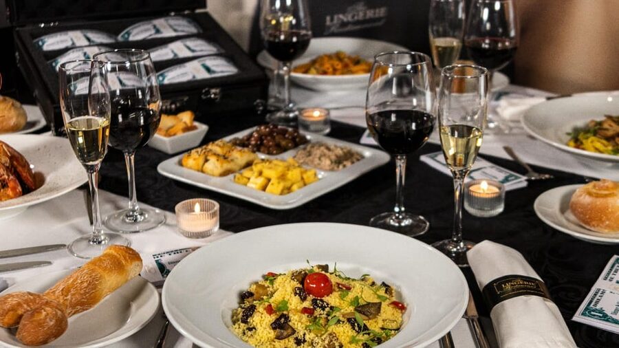 Lisbon: Erotic Cabaret Show and Dinner - How to Get the Most Out of Your Evening
