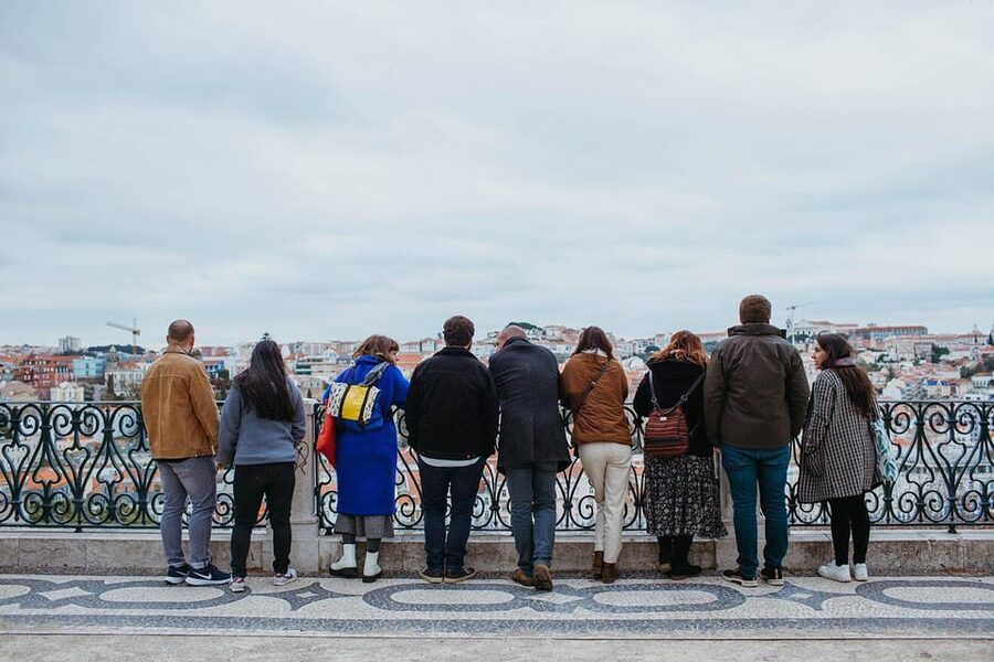 Lisbon: Evening Food & Wine Tour in Bairro Alto - Where the Food Really Adds Up: Chouriço, Duck Rice, and Cheese-Friendly Bites