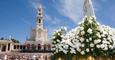 Fátima, Nazaré, Óbidos & São Martinho do Porto Tour