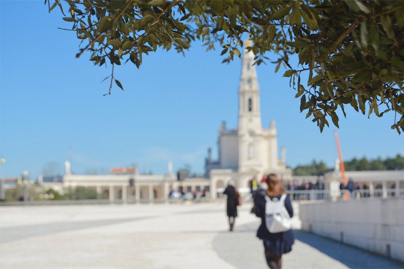 Lisbon Fatima Sanctuary Private Half Day Tour - Basilica of Our Lady of the Rosary: Modern Religious Architecture in Massive Scale