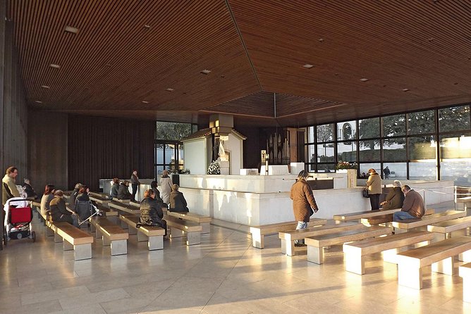 Lisbon: Fátima & The Shepherds Children Home Self-Guided Tour - Stop 4: Chapel of the Apparitions, the exact spot focus