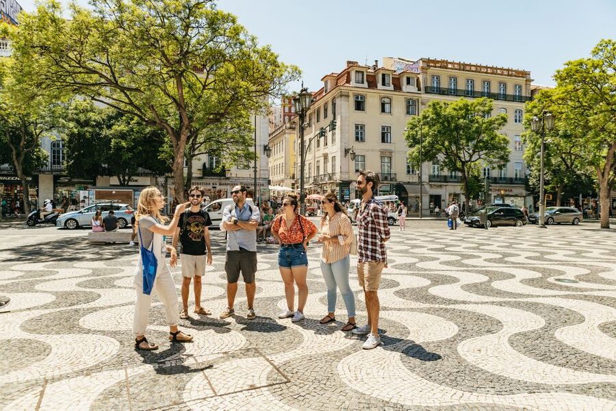 Lisbon: Food and Wine Small Group Walking Tour - Key highlights you will feel right away