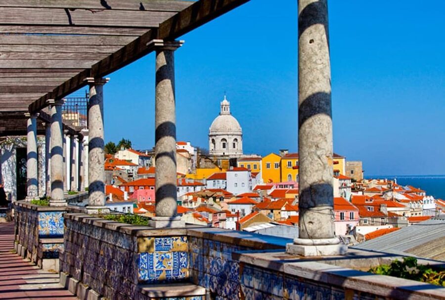 Lisbon: Food and Wine Tasting 4-Hours Tuk Tuk Tour - Chiado and Bairro Alto, Romantic-era energy and Fado atmosphere
