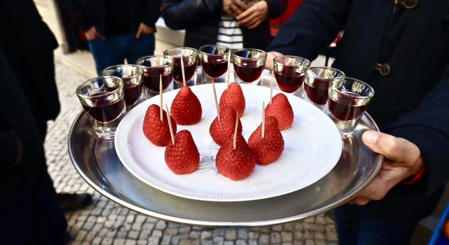 Lisbon Food Tour: 10+ Tastings of Local Delicacies & Wines - Bifana and green wine: the street-food anchor