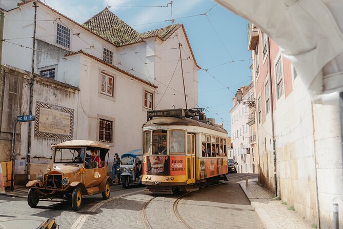 Lisbon Food & Tuk Tuk Tour with Eating Europe - Fábrica da Nata sweet finish: warm pastel de nata that actually ends the trip right