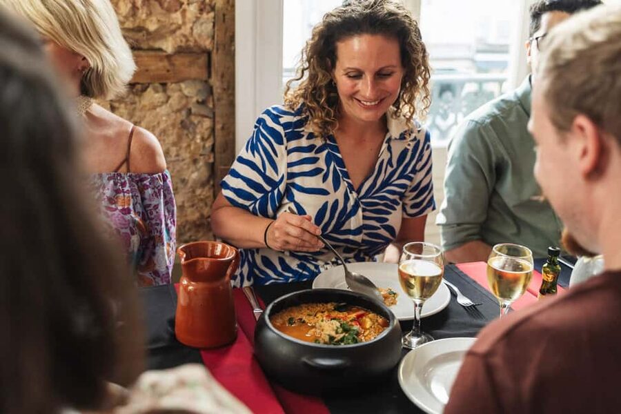 Lisbon: Food & Wine Walking Tour Through Baixa - Iglesia do Santo Domingo and the 1755 earthquake story behind New Lisbon
